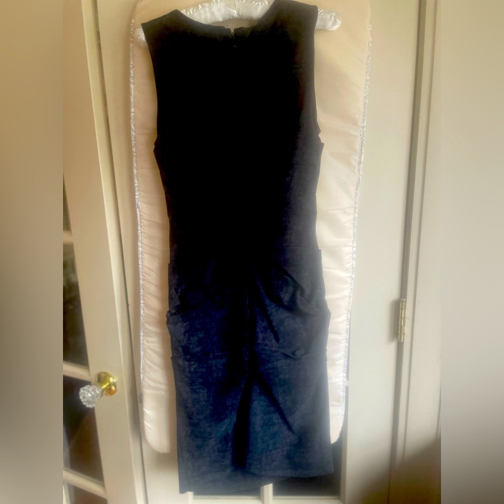 Nicole Miller Artelier Elegant Black Sleeveless Dress